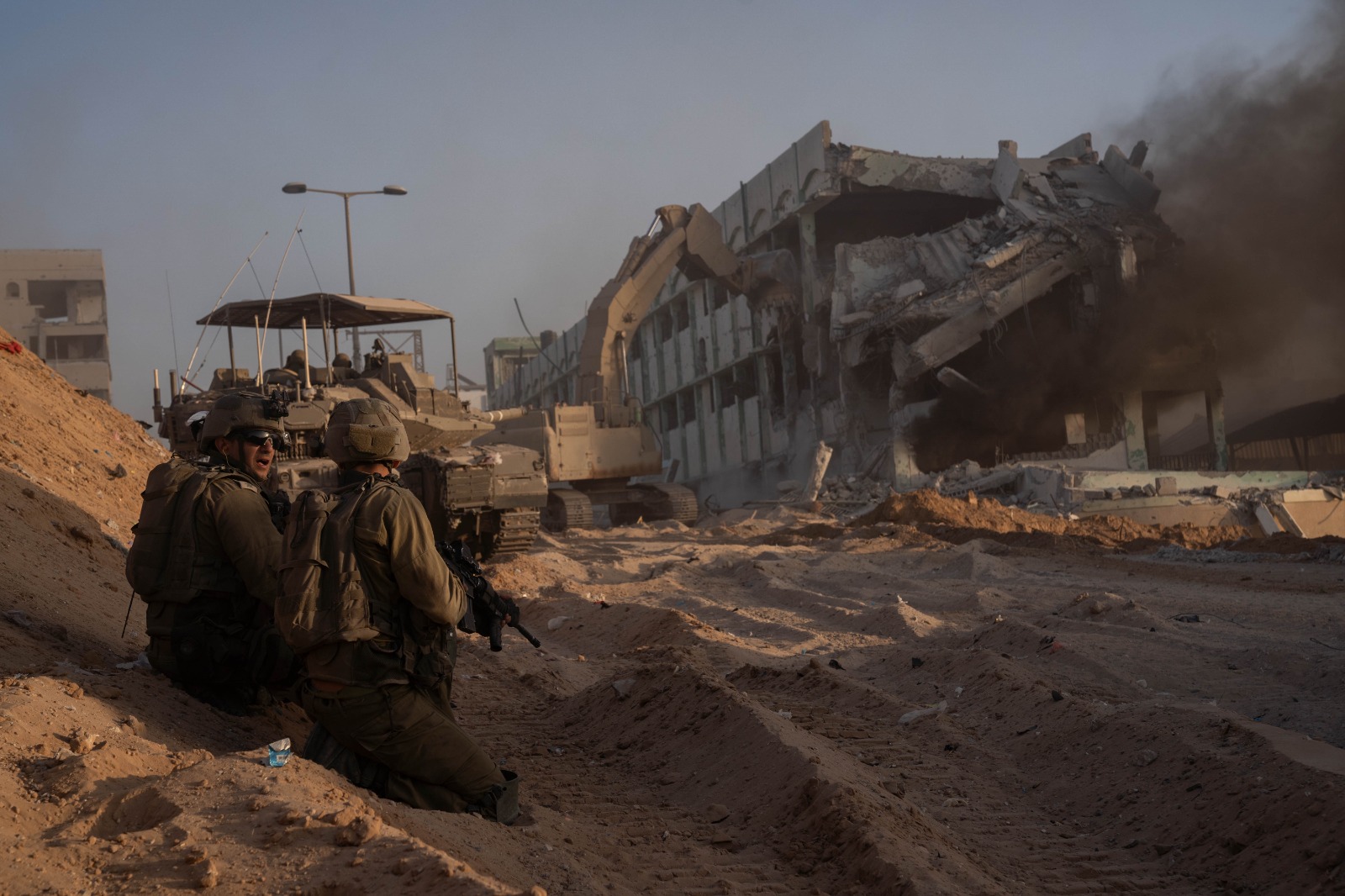 أخطاء إسرائيل قادتها لهجوم أكتوبر.. تحليل يكشف تسلسل الأحداث