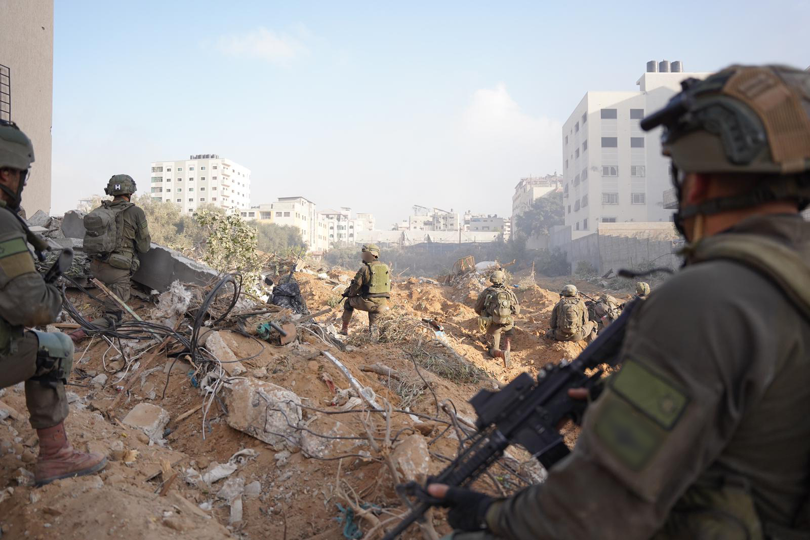 جيش الدفاع الإسرائيلي يعلن ارتفاع حصيلة قتلى هجوم كرم أبو سالم